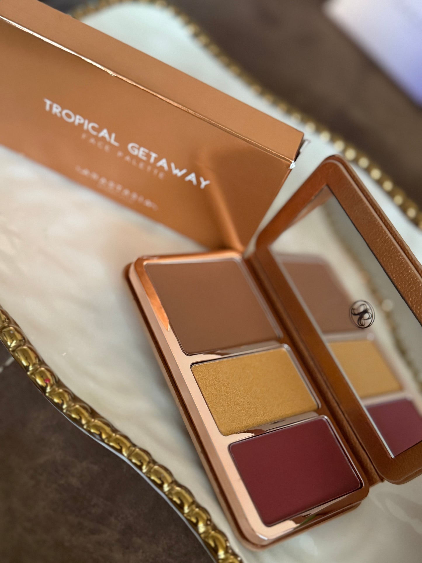 Tropical Getaway ABH